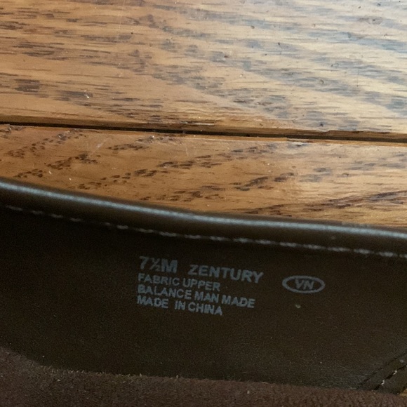 A2 by AEROSOLES - ladies open toe slingback sandal size 7-1/2, brown snakeskin - Picture 5 of 11